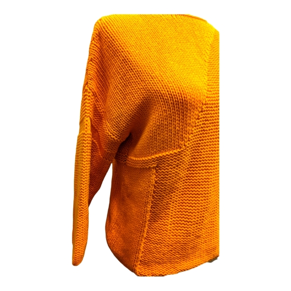 Cotton sweaters From Italian brand Benetton - Picture 2 of 8